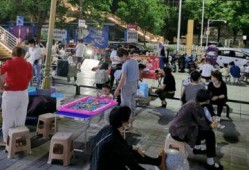 网红爆料地摊事件视频,揭秘街头热传视频背后的真相