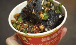 玉林臭豆腐爆料图片视频,揭秘街头小吃背后的独特魅力